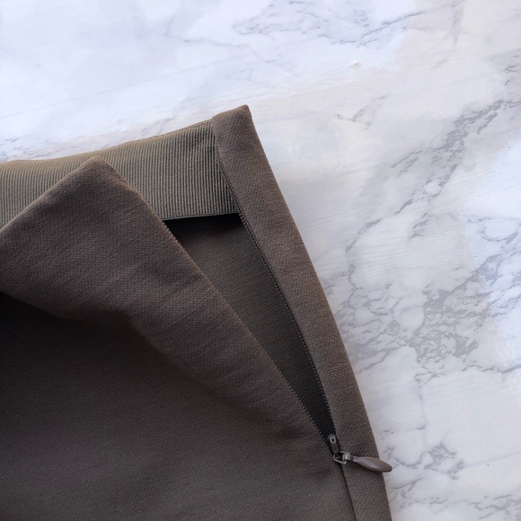 R Label The Reset Side Zip Skinny Pants Olive Green Work Office Pant NEW Large - Picture 15 of 15